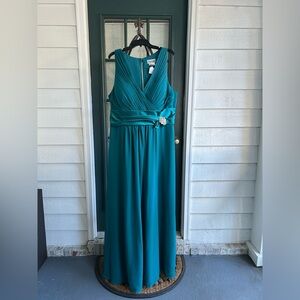 Christina Wu NWT Formal Dress with Rhinestone detail Teal Color Plus Size 22